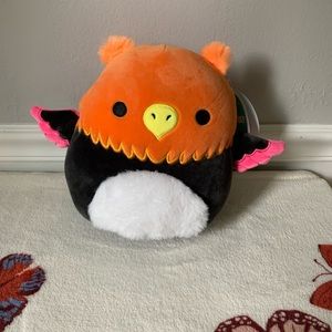 NWT 8inch Myrna the Griffin Squishmallow Black Light